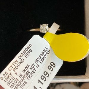 NWT diamond ring
